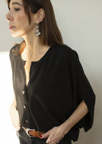 Carica l'immagine nel visualizzatore di Gallery, SAVANA Silk Blouse