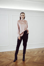 Carica l'immagine nel visualizzatore di Gallery, Blusa in raso di seta champagne rosa miaso