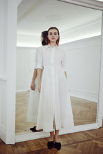 Carica l&#39;immagine nel visualizzatore di Gallery, SCIROCCO-COTTON-DRESS-abito-chemisier-bianco-in-puro-cotone-con-coulisse
