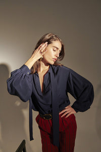TIE BLOUSE
