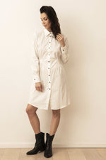 Carica l&#39;immagine nel visualizzatore di Gallery, White Shirt Dress
